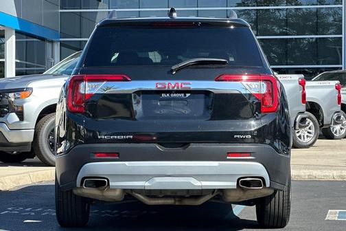 2023 GMC Acadia AWD SLT