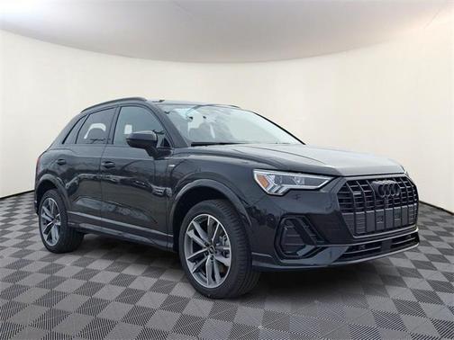 2025 Audi Q3 Premium 45 TFSI S line quattro Tiptronic
