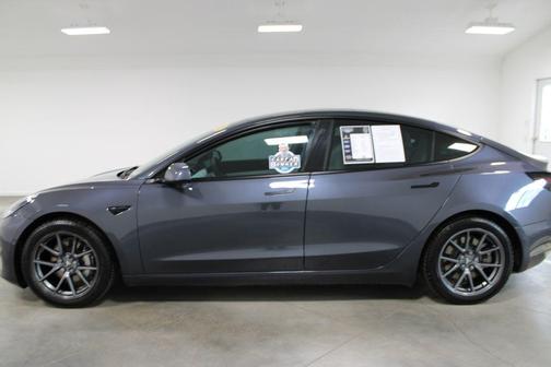 Deep Blue Metallic 2021 Tesla Model 3 Standard Range Plus
