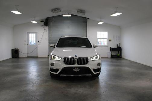 Alpine White 2018 BMW X1 sDrive28i