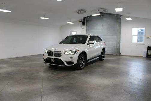 Alpine White 2018 BMW X1 sDrive28i