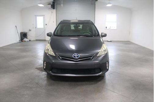 2013 Toyota Prius v Two