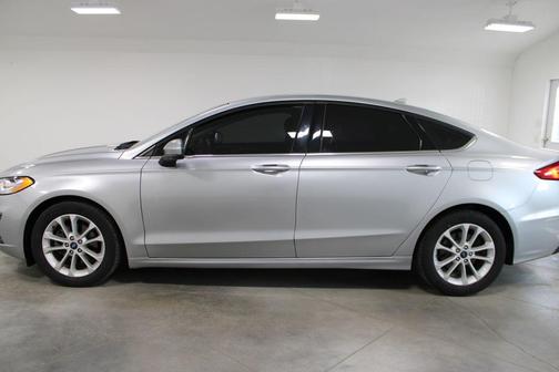 Iconic Silver Metallic 2020 Ford Fusion SE