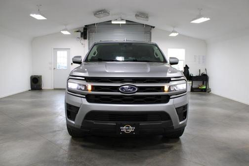 Iconic Silver Metallic 2022 Ford Expedition XLT