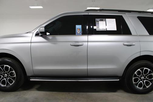 Iconic Silver Metallic 2022 Ford Expedition XLT