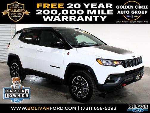 Bright White Clearcoat 2025 Jeep Compass Trailhawk