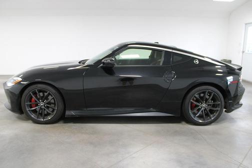 Black Diamond Pearl 2024 Nissan Z Performance