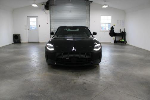 Black Diamond Pearl 2024 Nissan Z Performance