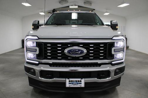 Avalanche 2026 Ford F-350 Lariat