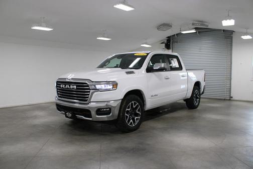 Bright White Clearcoat 2025 RAM 1500 Laramie