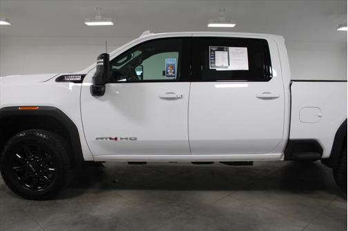 2024 GMC Sierra 2500 AT4
