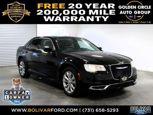 Gloss Black 2023 Chrysler 300 Touring