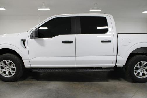 OXFORD WHITE 2023 Ford F-150 XLT