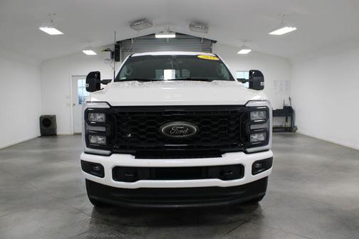 Star White Metallic Tri-Coat 2025 Ford F-250 Lariat