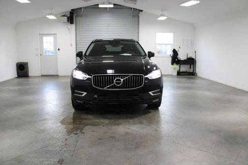 Onyx Black Metallic 2019 Volvo XC60 T5 Inscription
