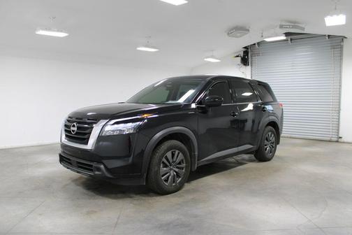 2024 Nissan Pathfinder S