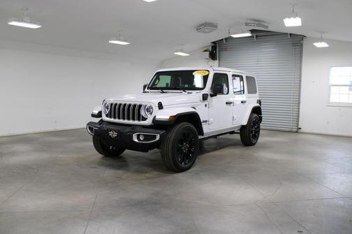 2025 Jeep Wrangler Sahara 4xe
