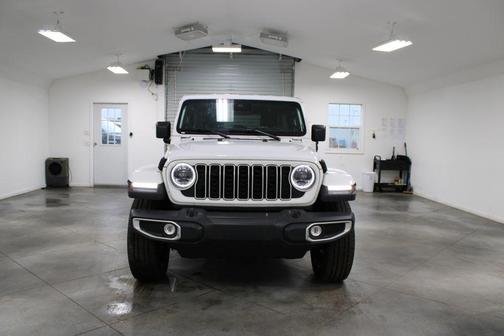 2025 Jeep Wrangler Sahara 4xe