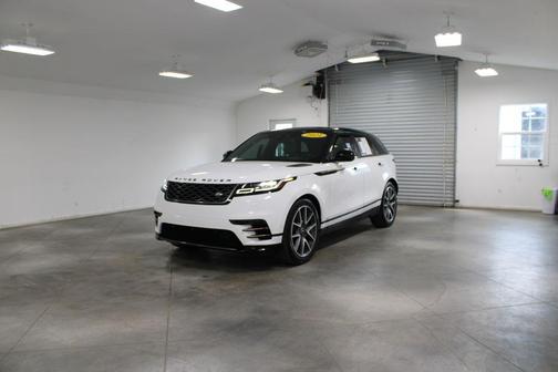 Fuji White 2021 Land Rover Range Rover 3.0L V6 Supercharged HSE