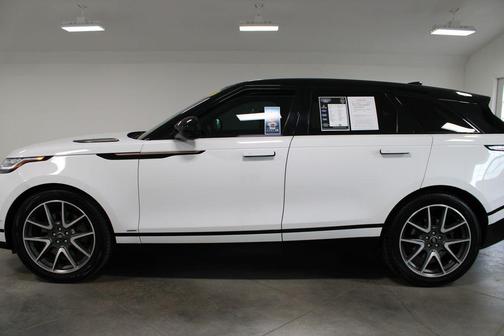 Fuji White 2021 Land Rover Range Rover 3.0L V6 Supercharged HSE