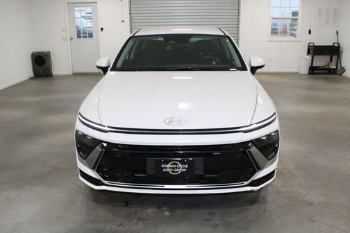 2025 Hyundai SONATA Hybrid SE