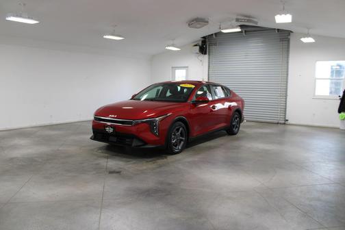 Currant Red 2025 Kia K4 LXS