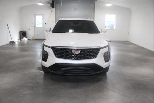2024 Cadillac XT4 Luxury