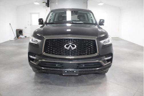 2023 INFINITI QX80 Premium Select