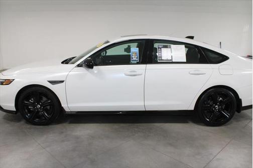 2024 Honda Accord Hybrid Base