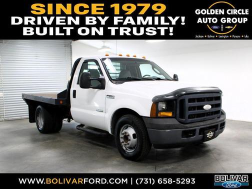 White 2006 Ford F-350 DRW