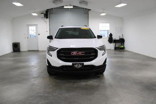 Summit White 2020 GMC Terrain SLT