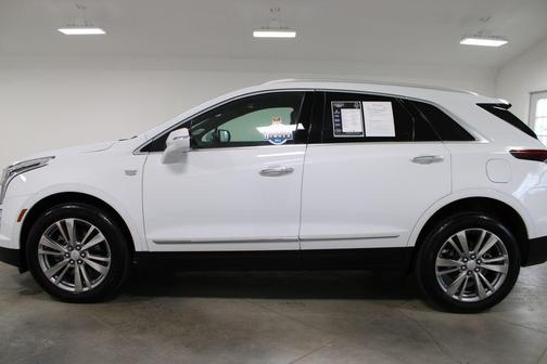 Crystal White Tricoat 2024 Cadillac XT5 Premium Luxury