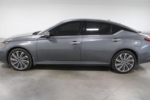 2024 Nissan Altima 2.5 SL