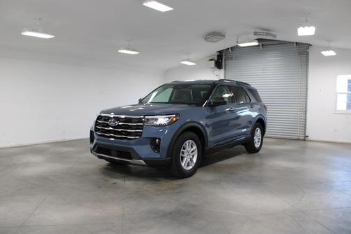 Vapor Blue Metallic 2026 Ford Explorer Active