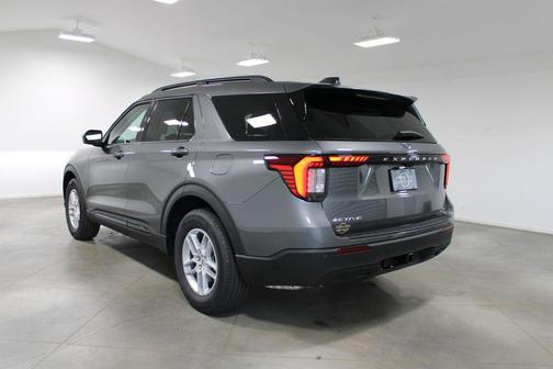 Carbonized Gray Metallic 2026 Ford Explorer Active