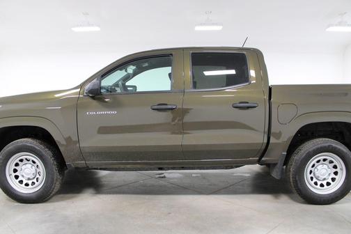 2024 Chevrolet Colorado WT