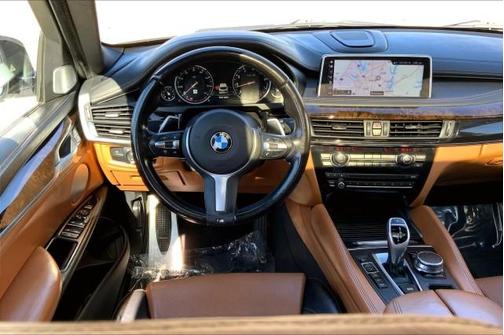 Photo 5 of 32 of 2018 BMW X6 xDrive35i