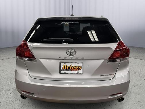 Classic Silver Metallic 2013 Toyota Venza Limited