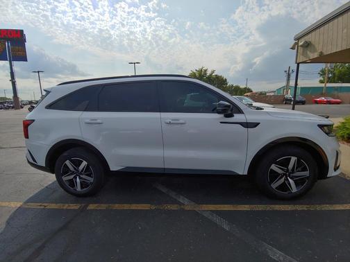 2023 Kia Sorento EX