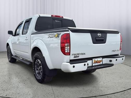 Glacier White 2015 Nissan Frontier PRO-4X