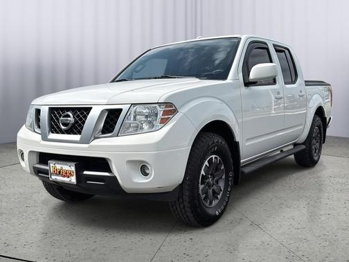 Glacier White 2015 Nissan Frontier PRO-4X