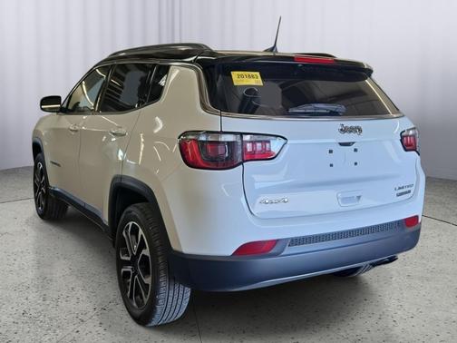 Bright White Clearcoat 2022 Jeep Compass Limited