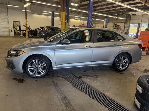 2024 Volkswagen Jetta 1.5T SE