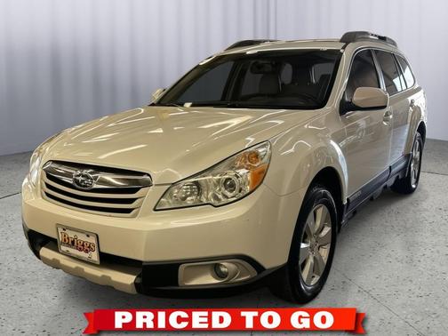 Satin White Pearl 2011 Subaru Outback 2.5 i Limited