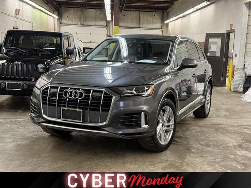 2022 Audi Q7 55 Premium Plus