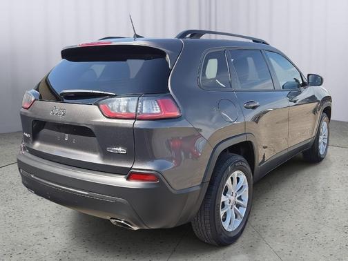 2022 Jeep Cherokee Latitude Lux