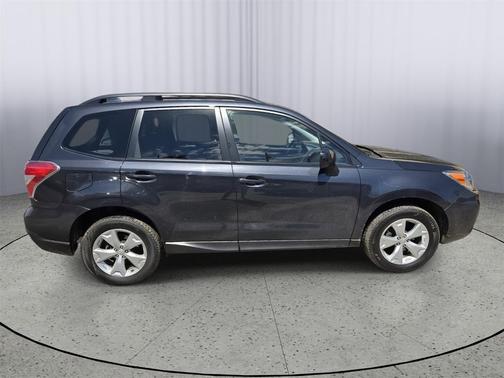Dark Gray Metallic 2016 Subaru Forester 2.5i Premium