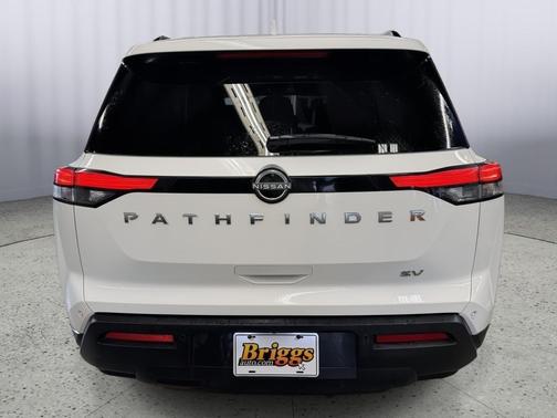 2022 Nissan Pathfinder SV 2WD