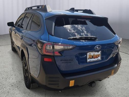 Geyser Blue 2024 Subaru Outback Wilderness