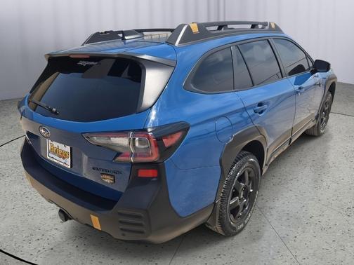 Geyser Blue 2024 Subaru Outback Wilderness
